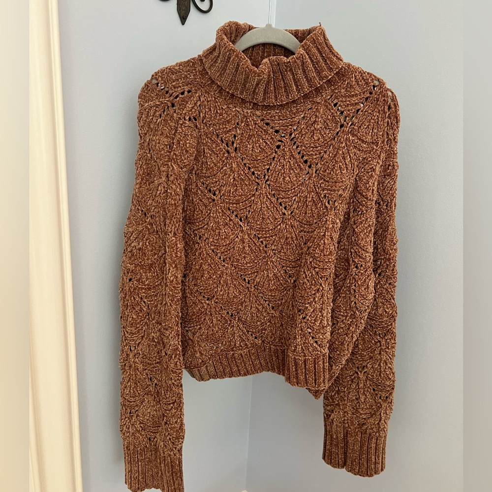 POL sweater